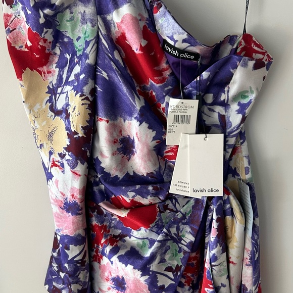 Lavish Alice Floral Dress - Picture 2 of 2